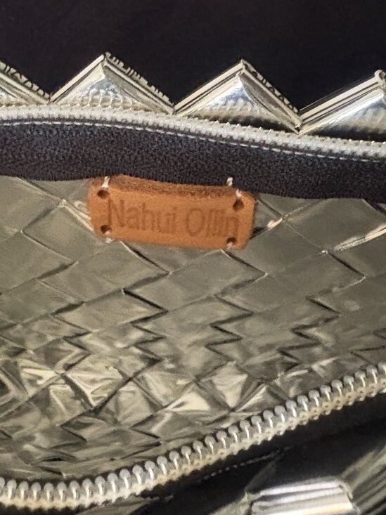 QR Code Nahui Ollin Black and White Wristlet with Red Leather Handle EUC - Picture 4 of 10